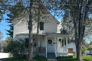 22 2nd St, Leominster, MA 01453 - Photo 1