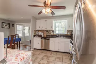 12 Dartmouth Dr, Milford, MA 01757 - Photo 7