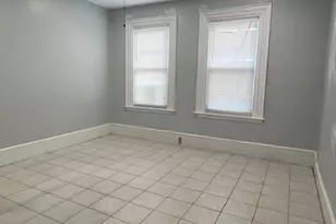 28 Fifield St, Boston, MA 02122 - Photo 3