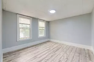 28 Fifield St, Boston, MA 02122 - Photo 15