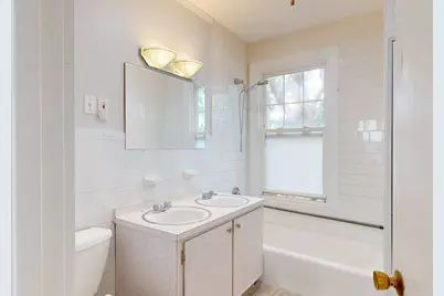 28 Fifield St, Boston, MA 02122 - Photo 19