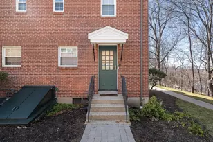 39 Charlesbank Rd, Newton, MA 02458 - Photo 3