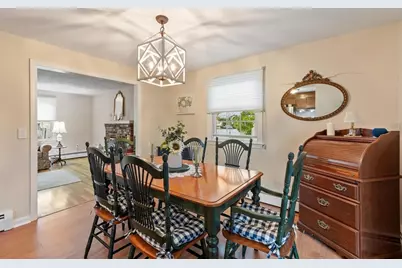 134 River Rd, Lowell, MA 01852 - Photo 9
