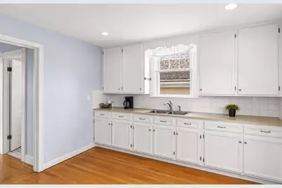 600 Broadway, Fall River, MA 02724 - Photo 11