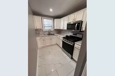41 Tremont St #2, Fall River, MA 02720 - Photo 1