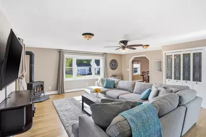 45 First St, Chelmsford, MA 01824 - Photo 9