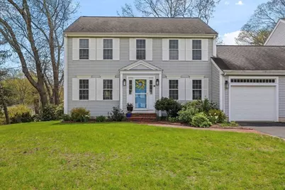 16 Hall St #A, Plymouth, MA 02360 - Photo 3