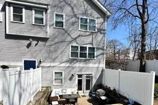 214 Florence St, Boston, MA 02131 - Photo 9