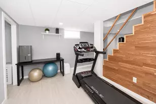 44 Schley St, Chicopee, MA 01020 - Photo 17