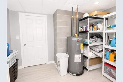 44 Schley St, Chicopee, MA 01020 - Photo 25