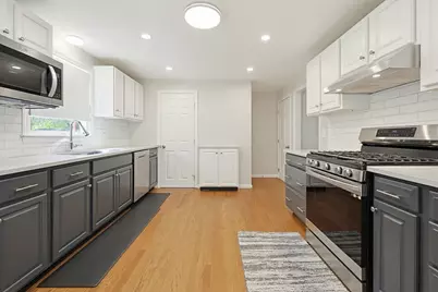 1 West Belcher #B, Foxboro, MA 02035 - Photo 15
