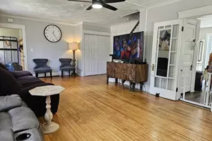 131 Pleasant St, Paxton, MA 01612 - Photo 9
