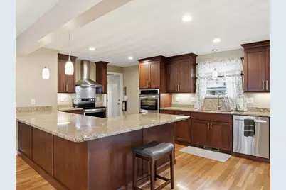 73 Pawtucket Dr, Lowell, MA 01854 - Photo 3