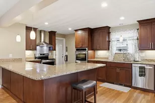 73 Pawtucket Dr, Lowell, MA 01854 - Photo 3