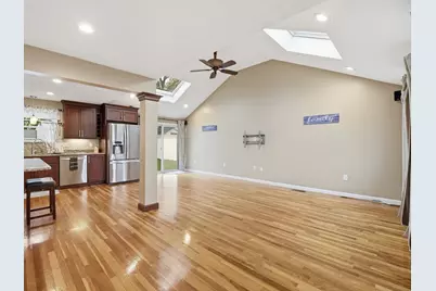 73 Pawtucket Dr, Lowell, MA 01854 - Photo 15