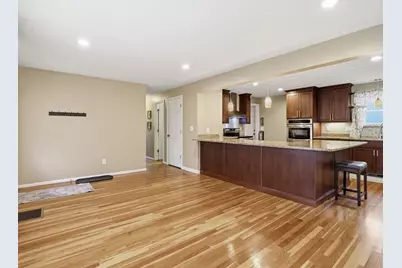 73 Pawtucket Dr, Lowell, MA 01854 - Photo 13
