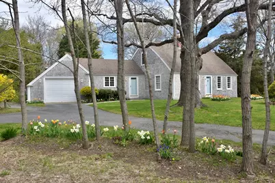 11 Beale Ave, Sandwich, MA 02563 - Photo 3