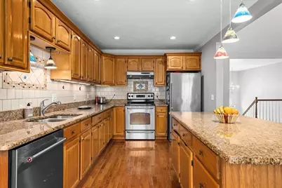 37 Dupuis Ave, Worcester, MA 01604 - Photo 3