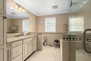 37 Dupuis Ave, Worcester, MA 01604 - Photo 17