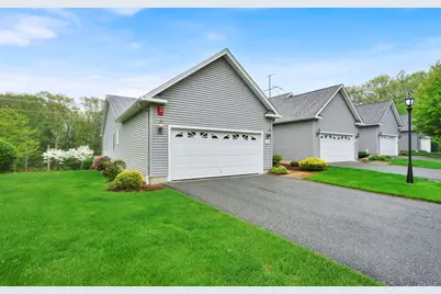 43 Gibson Way #43, West Springfield, MA 01089 - Photo 3