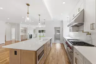 13 Parker Rd, Wakefield, MA 01880 - Photo 7