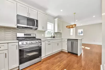 37 Itasca St, Boston, MA 02126 - Photo 3