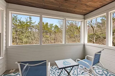 10 Somerset Rd, Provincetown, MA 02657 - Photo 17