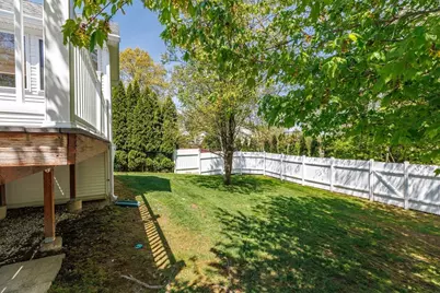 278 Whitney, Holyoke, MA 01040 - Photo 35