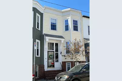 131 H St, Boston, MA 02127 - Photo 1