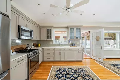 115 Pilgrim Road, Braintree, MA 02184 - Photo 9