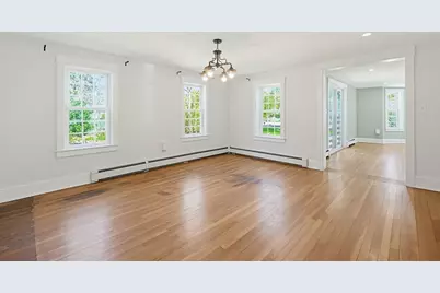 136 Lincoln St, Hudson, MA 01749 - Photo 9