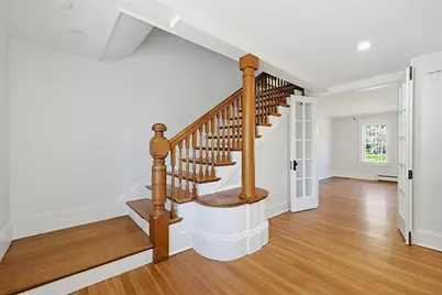 136 Lincoln St, Hudson, MA 01749 - Photo 5