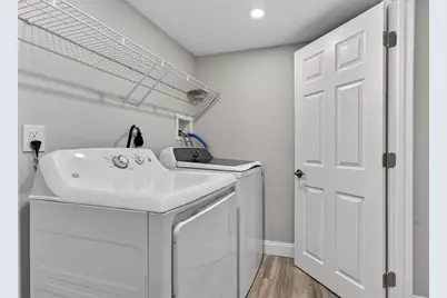 40 Elm St #B, Wakefield, MA 01880 - Photo 7