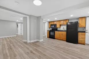 40 Elm St, Wakefield, MA 01880 - Photo 1