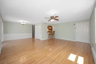 15 Lantern Ln, Dracut, MA 01826 - Photo 5