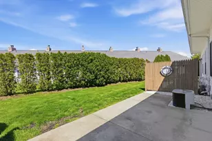 18 Castle Hill Rd, Agawam, MA 01001 - Photo 35