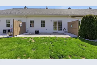 18 Castle Hill Rd #G, Agawam, MA 01001 - Photo 37