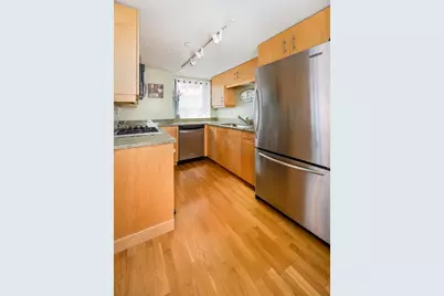 99-105 Broad St #6G, Boston, MA 02110 - Photo 3