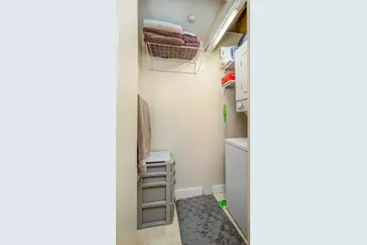 99-105 Broad St #6G, Boston, MA 02110 - Photo 11