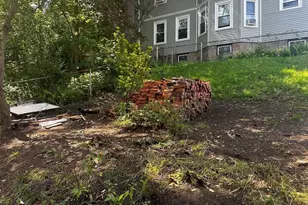 36 Arlington St, Boston, MA 02135 - Photo 23