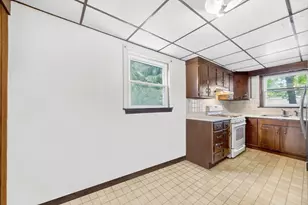 2 Mill St, Beverly, MA 01915 - Photo 7