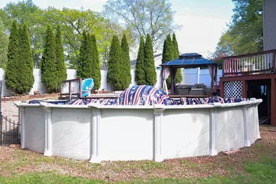 199 Bemis Rd, Holyoke, MA 01040 - Photo 25
