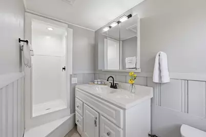 118 Surrey Road, Springfield, MA 01118 - Photo 17