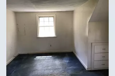 14 Locust St, Woburn, MA 01801 - Photo 13