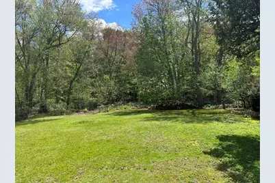 14 Locust St, Woburn, MA 01801 - Photo 23