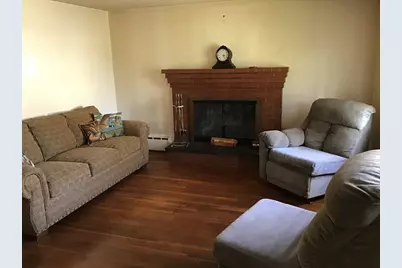 14 Locust St, Woburn, MA 01801 - Photo 9