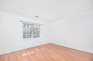 210 Lake Shore Rd, Boston, MA 02135 - Photo 11