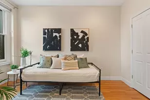 4 Charlesgate E, Boston, MA 02215 - Photo 19