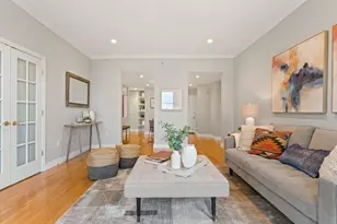 4 Charlesgate E, Boston, MA 02215 - Photo 5