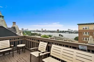 4 Charlesgate E, Boston, MA 02215 - Photo 23